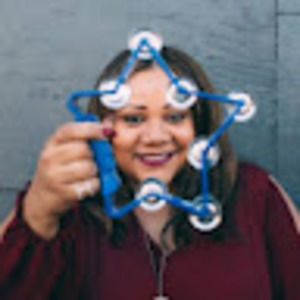 Meet your Posher, Leah